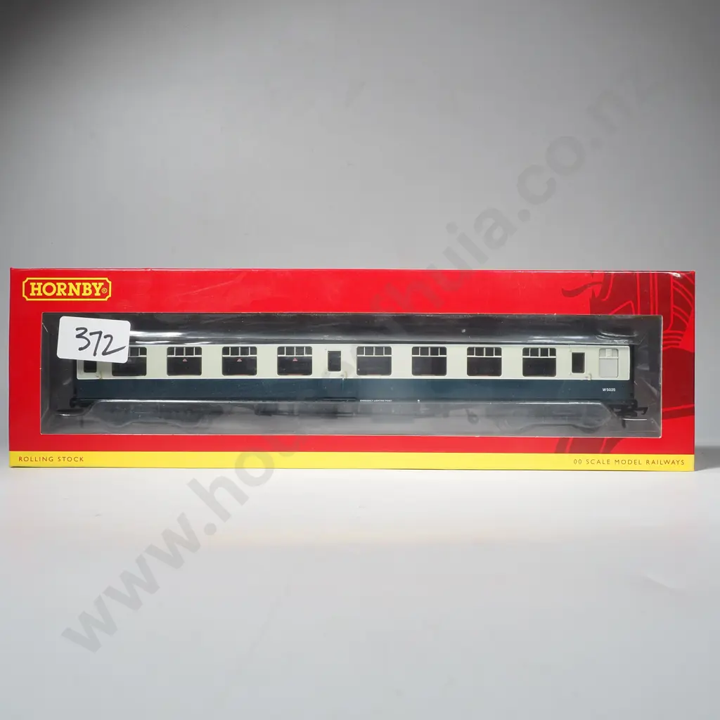 Hornby - BR Mk1 Tourist Second Open Coach- Mint in Box R4776 Image 1++