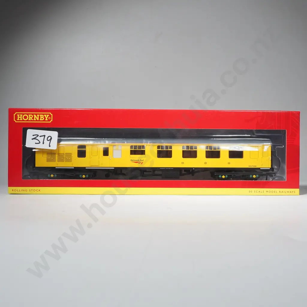 Hornby - Network Rail MKI Brake Composite Coach- Mint in Box R40024 Image 1++