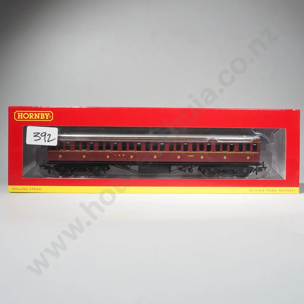 Hornby - LMS Non-Corridor Third Class Coach - Mint in Box R4657 Image 1++