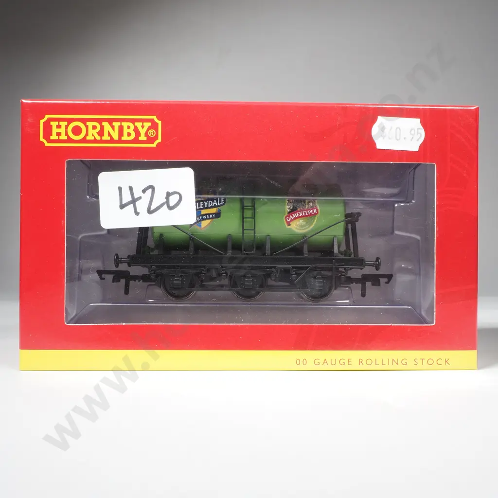 Hornby - Wensleydale Brewery 'Gamekeeper' Tanker  - Mint in Box R60308 Image 1++
