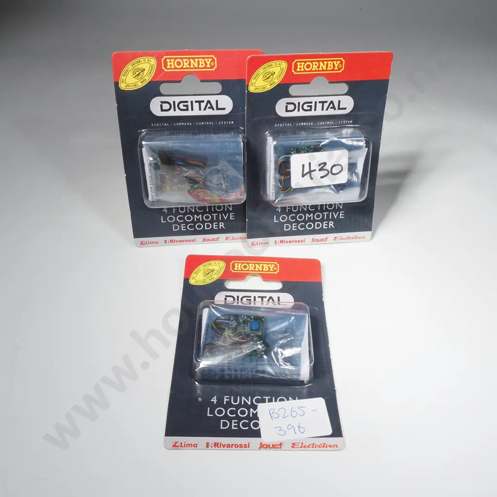 Hornby - Three 4 Function Locomotive Decoders - Mint in Box Image 1++
