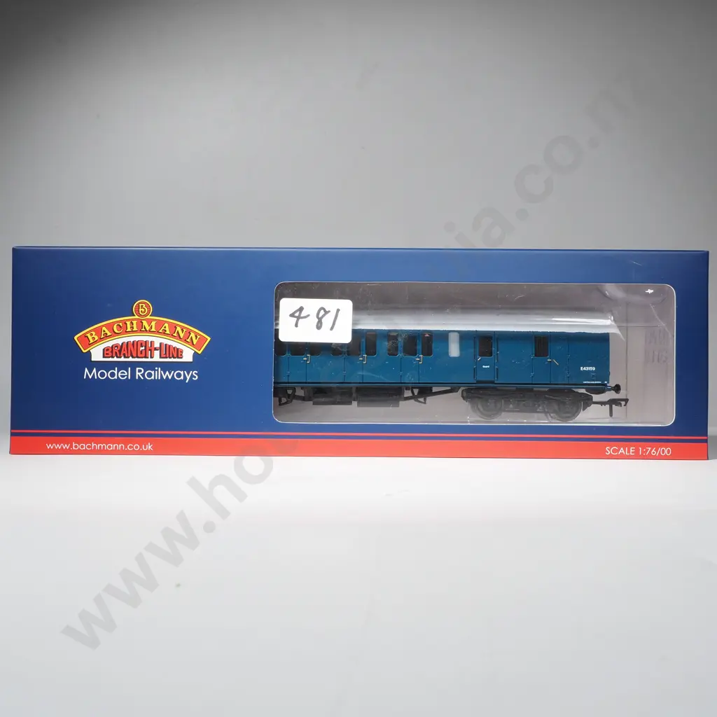 Bachmann - BR MK1 'Suburban' BS Brake Second BR Blue - Mint in Box 34-629B Image 1++