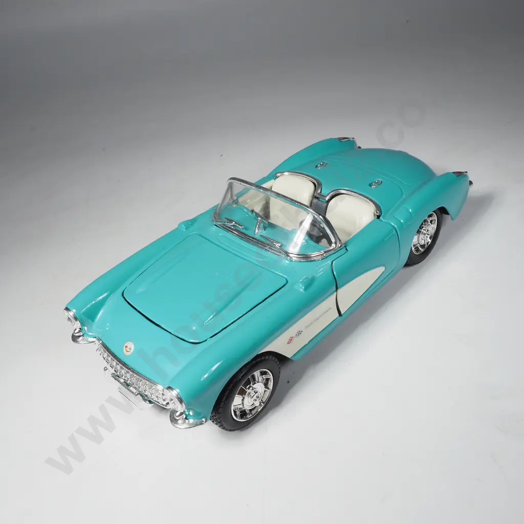 1955 Chevrolet Corvette Stingray Model Car Image 1++