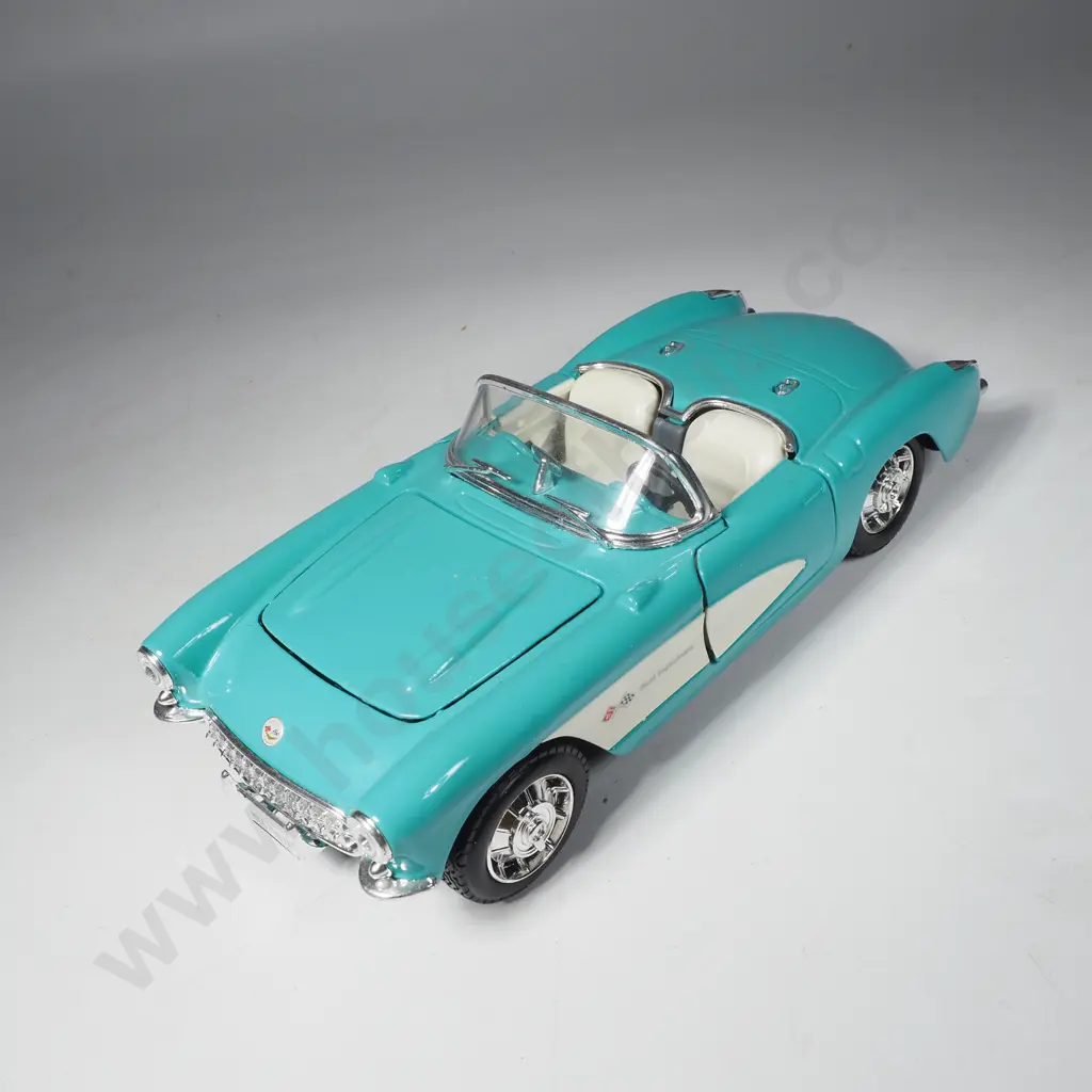 1955 Chevrolet Corvette Stingray Model Car Image 1++