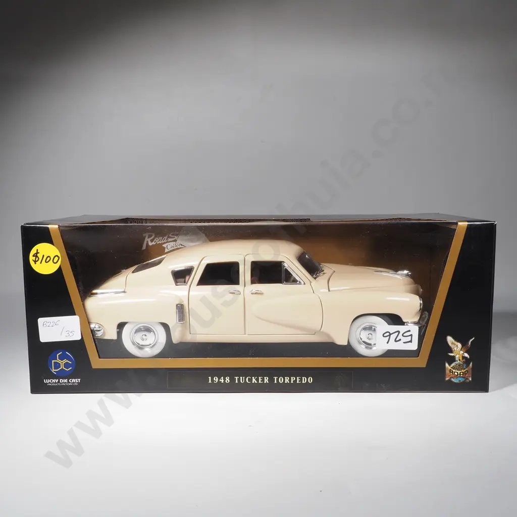 1948 Tucker Torpedo 1:18 Image 1++