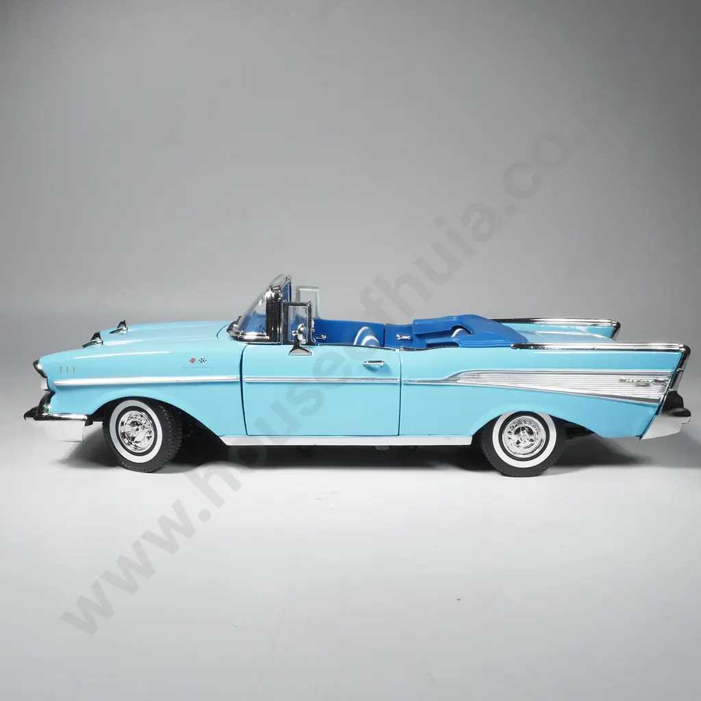 1957 Chevy Bel Air 1:18 Image 1++