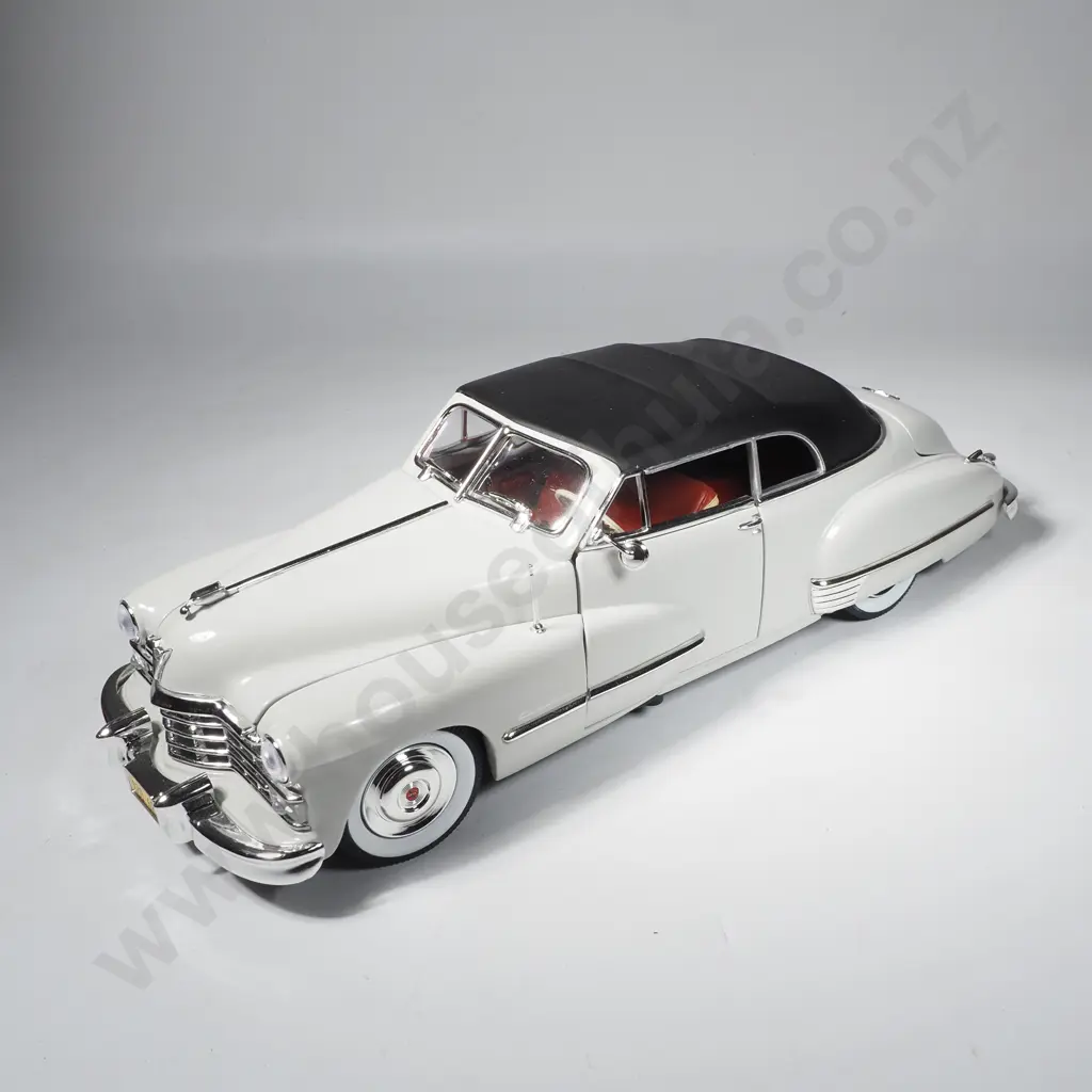 1947 Cadilac 1:18 Image 1++