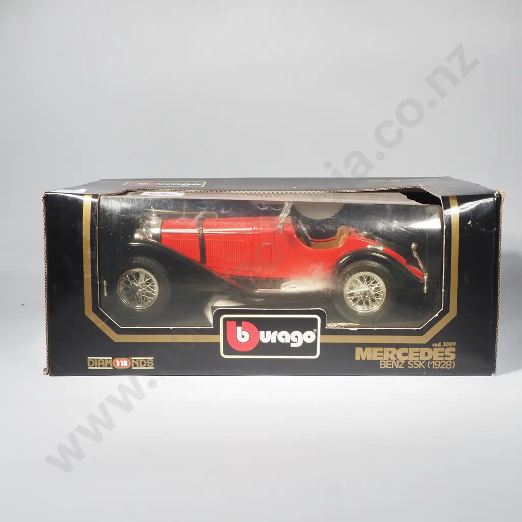 Burago Mercedes Benz SSK 1/18 Model Car  Image 1++