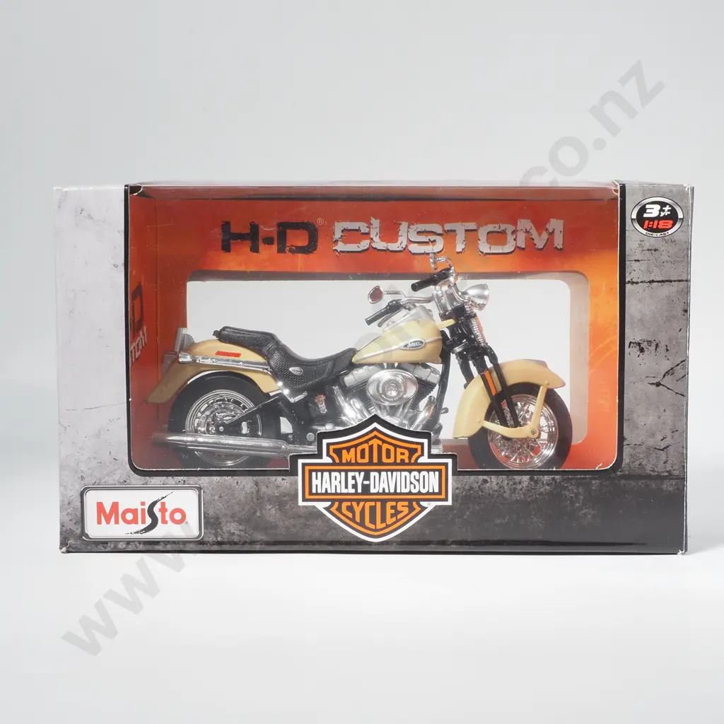 2004 FXSTDSE CVO Image 1++