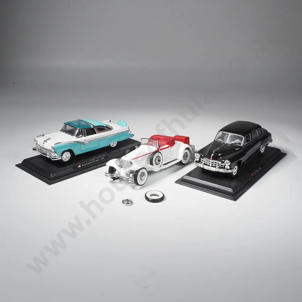 Collection Of 3 Model Cars Image 1++