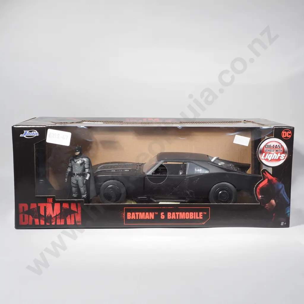 Batman & Batmobile - Jada Toys Image 1++