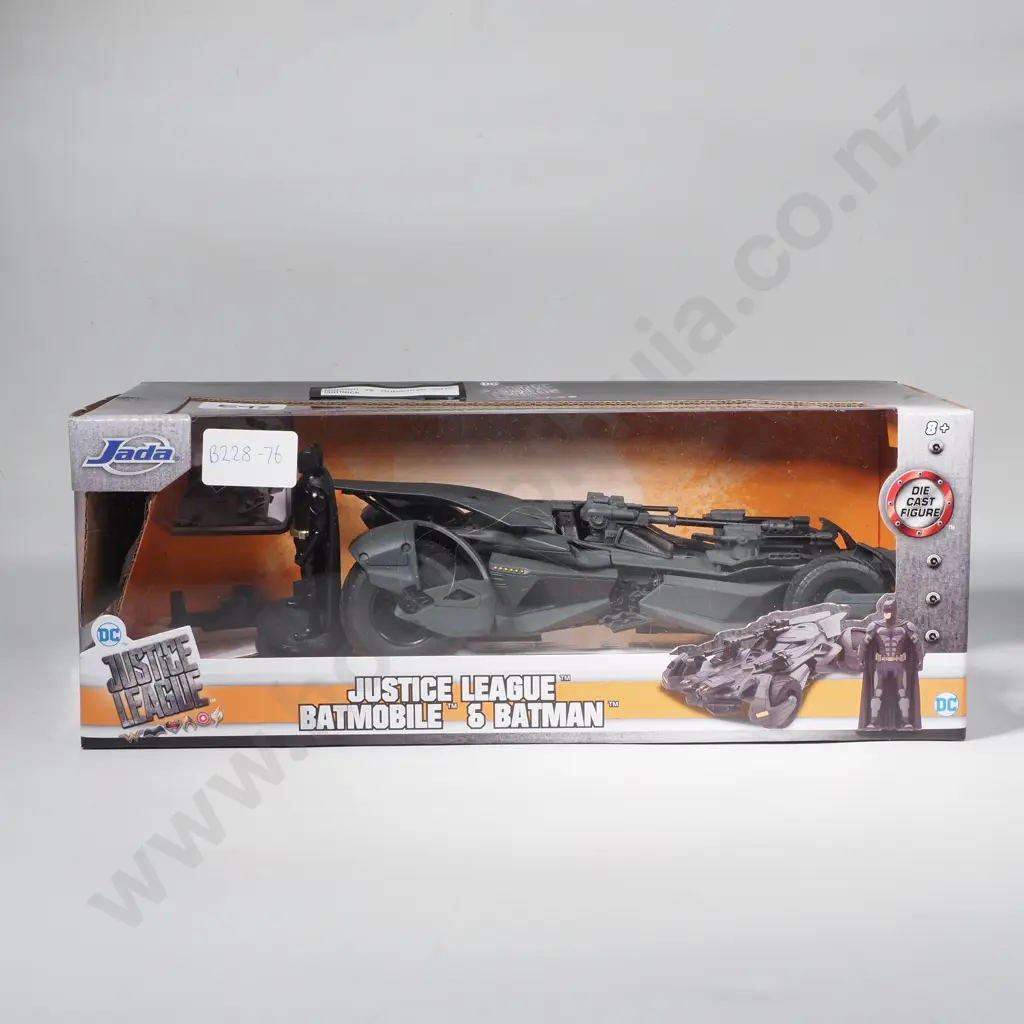Justice League Batmobile & Batman Image 1++