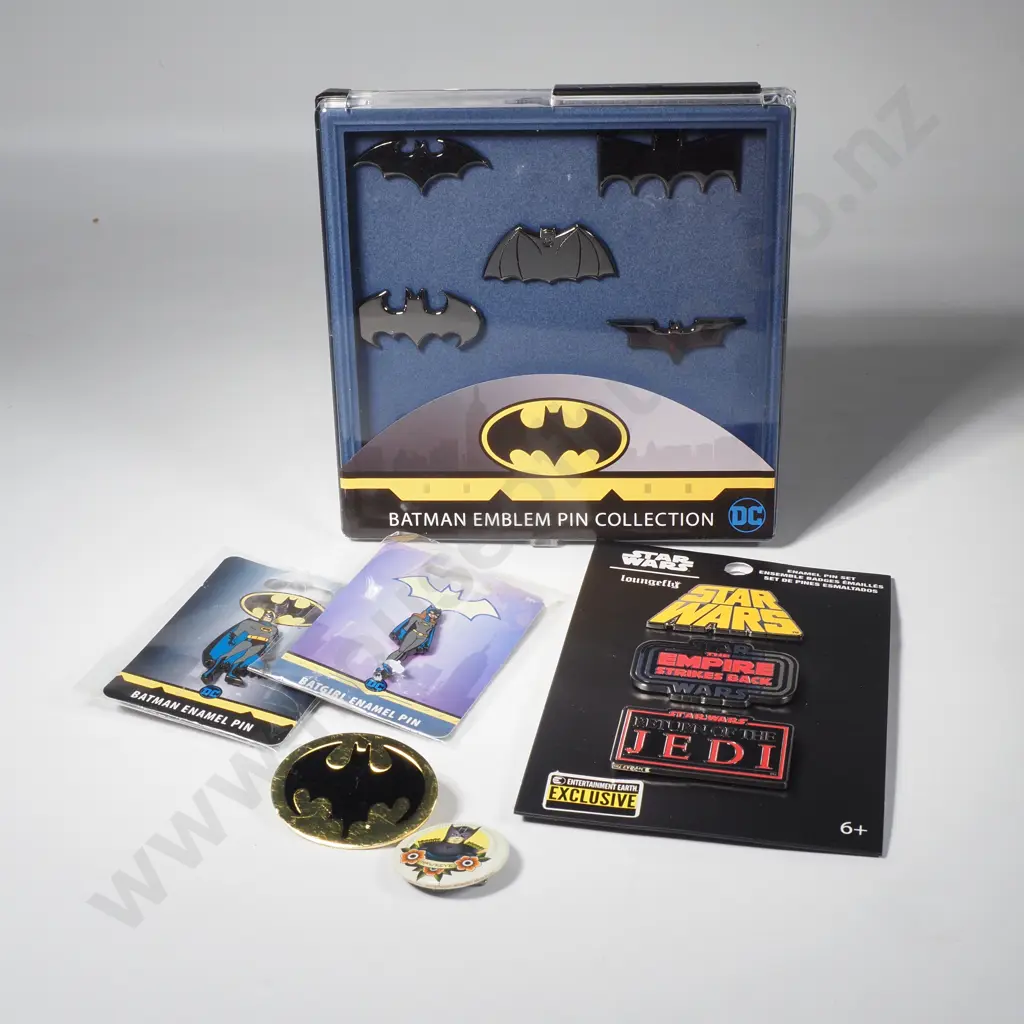Collection of DC Comic & Star Wars Pins Image 1++