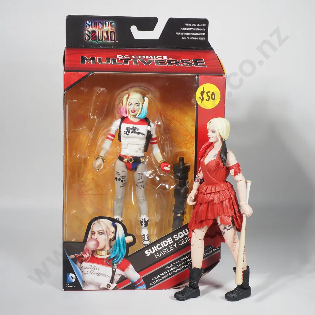 Two Margot Robbie as Harley Quinn Figures Image 1++