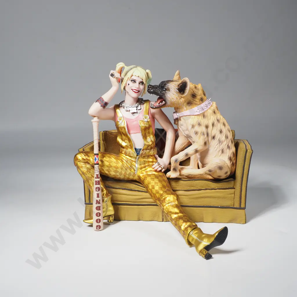 Harley Quinn & Bruce Art Figures - Deluxe 1:10 Image 1++