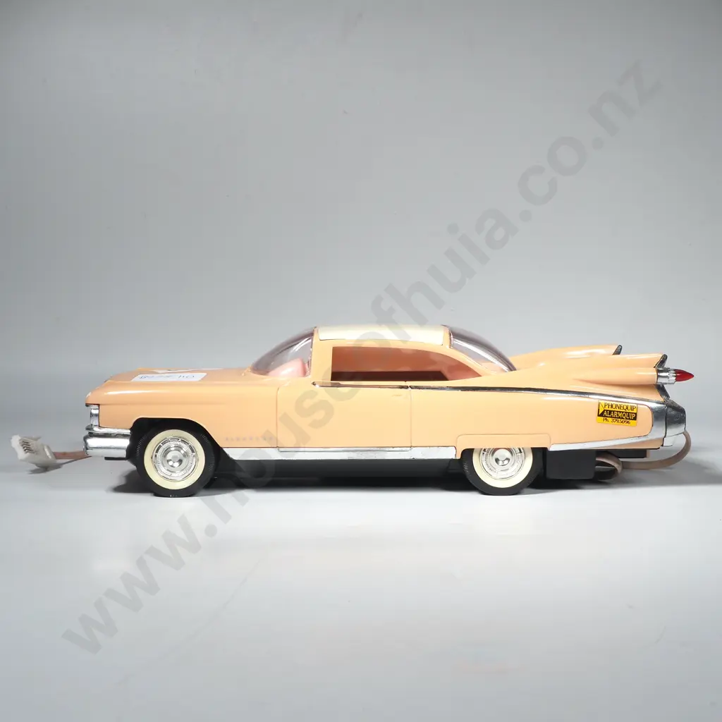Cadillac Telephone Image 1++