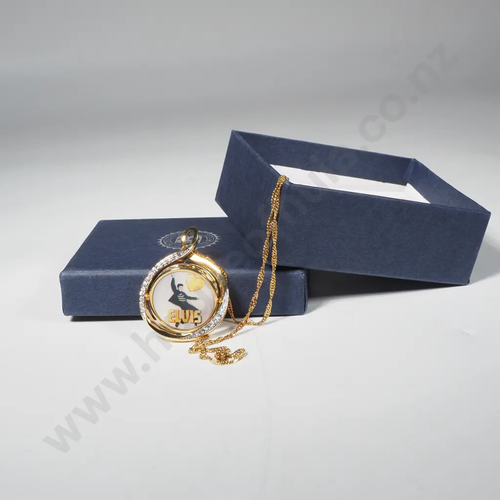 Elvis "Lets Rock" Flip Pendant Image 1++