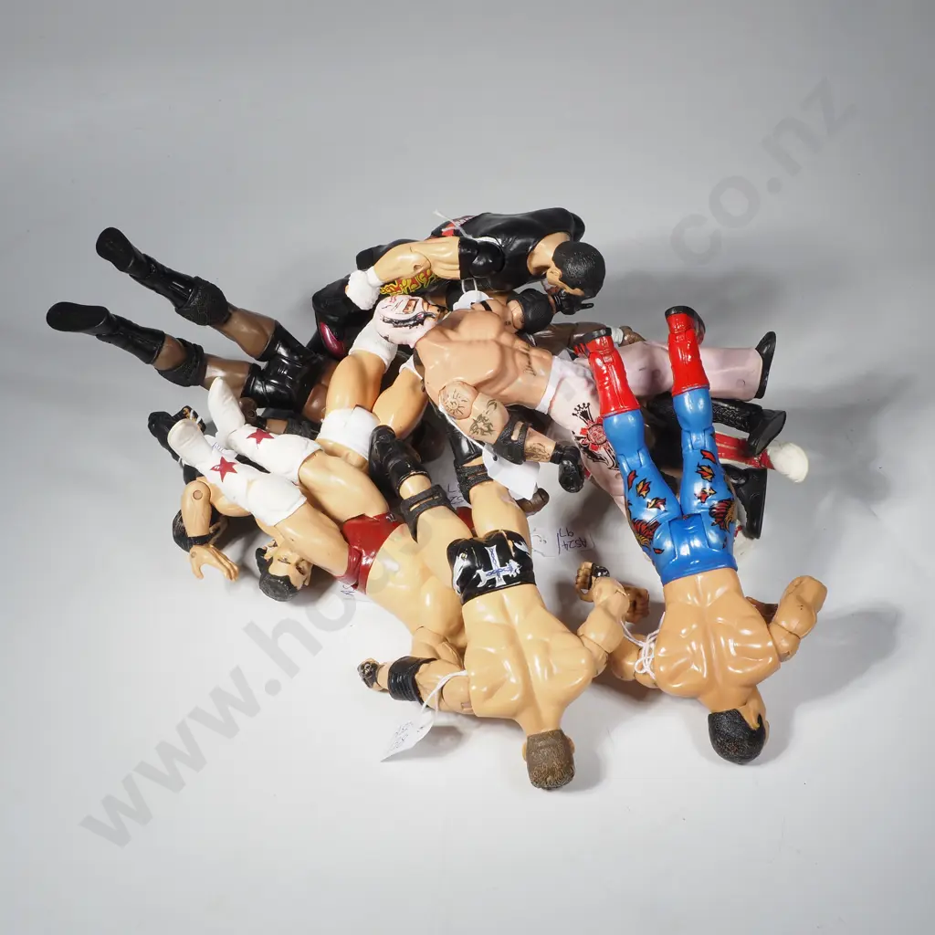 Collection Of 10 Assorted WWE Wrestling Figures Image 1++
