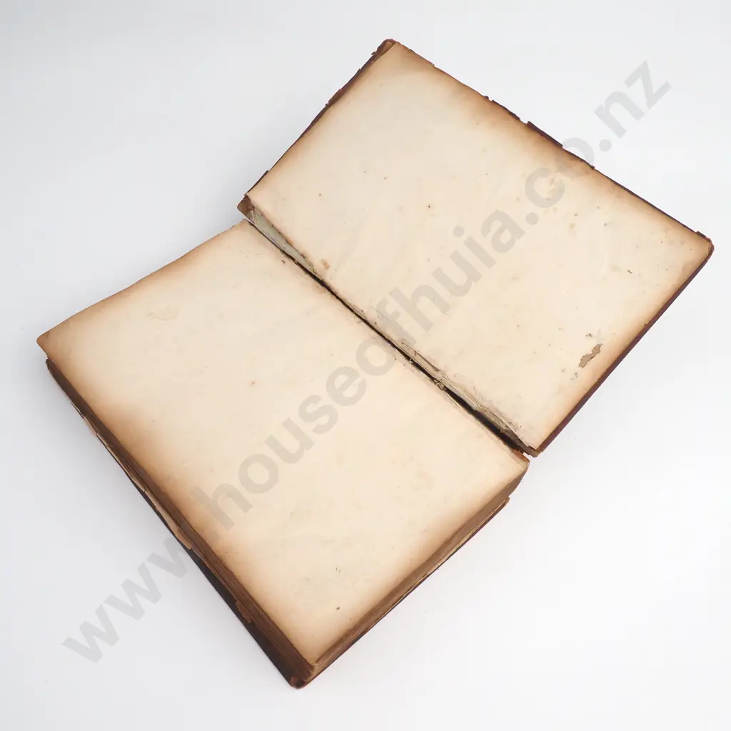 Ko te Kawentata Hou (The New Testament), Third Edition, Wareta Makaroweara (Walter McDowel), London, 1842 Image 1++