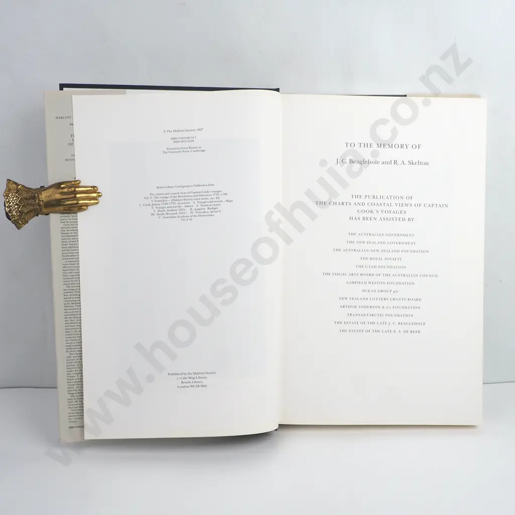 David, Andrew - The Charts & Coastal Views of Captain Cook's Voyages, Volumes 1, 2 & 3, Hakluyt Society, UK, 1992 Image 1++