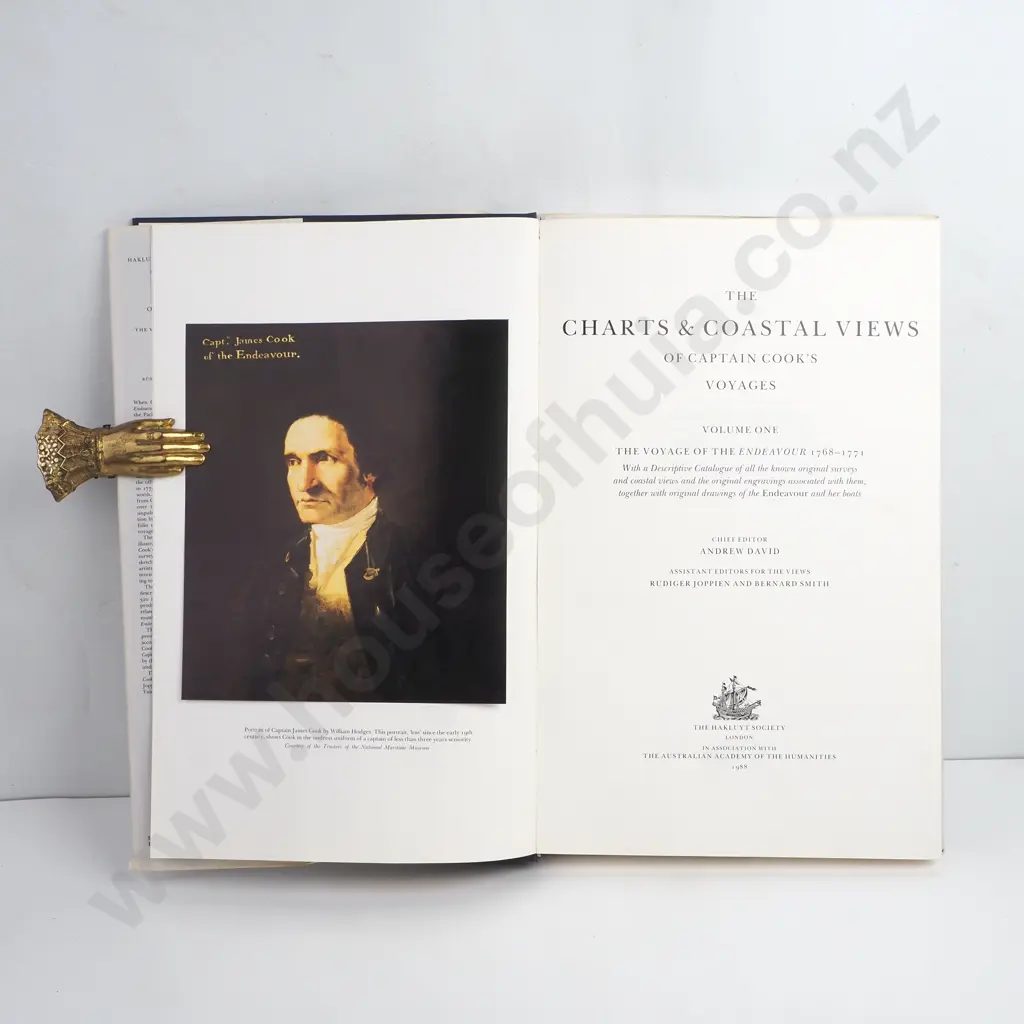 David, Andrew - The Charts & Coastal Views of Captain Cook's Voyages, Volumes 1, 2 & 3, Hakluyt Society, UK, 1992 Image 1++