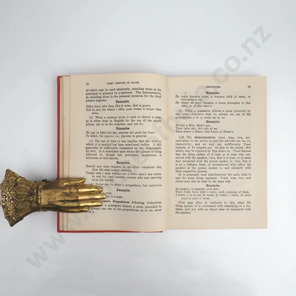Williams, W. L. & Williams, H. W. - Frist Lessons in Maori, Whitcombe & Tombs LTD, New Zealand, 1940 Image 1++