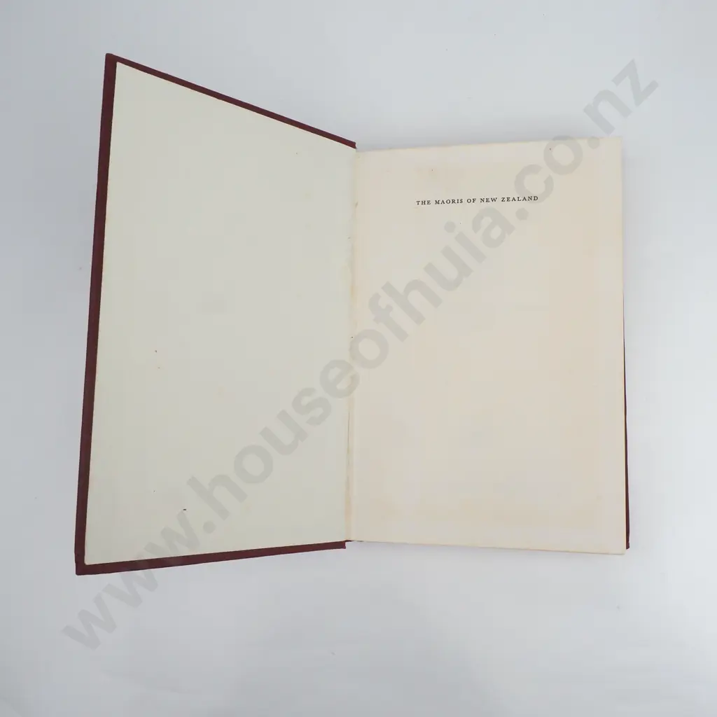 Metge, Joan - The Maoris of New Zealand, Third Edition, Routledge & Kegan Paul, London, 1971 Image 1++