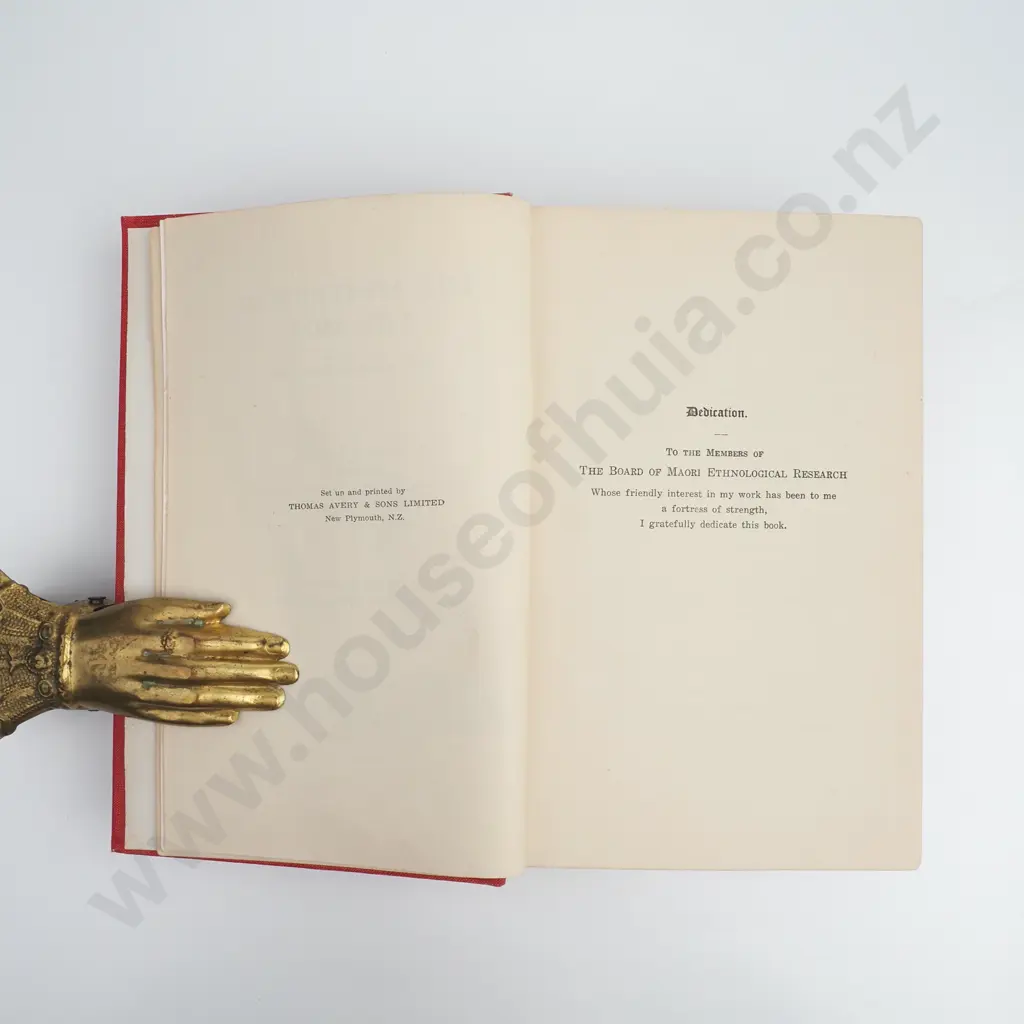 Buick, T. Lindsay - The Mystery of the Moa New Zealand's Avian Giant, First Edition, Thomas Avery & Sons LTD, 1931 Image 1++