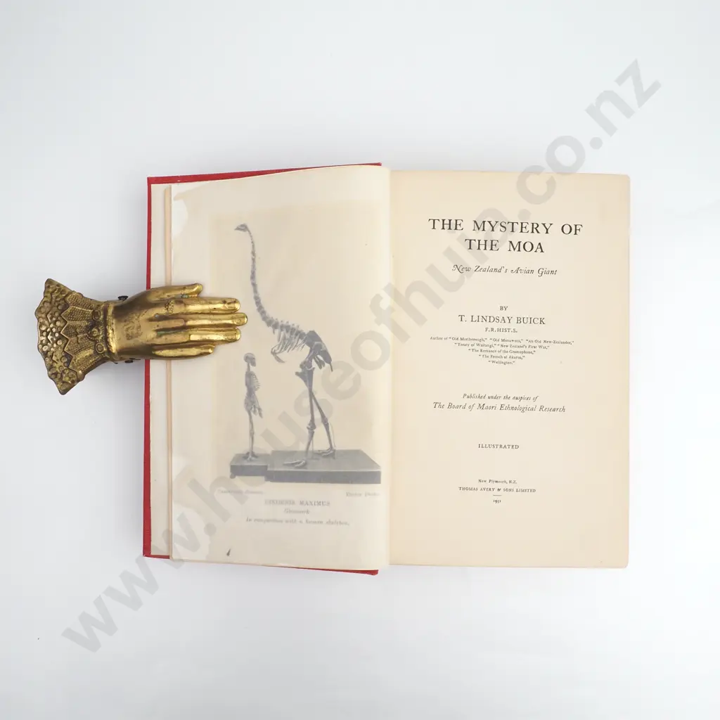 Buick, T. Lindsay - The Mystery of the Moa New Zealand's Avian Giant, First Edition, Thomas Avery & Sons LTD, 1931 Image 1++
