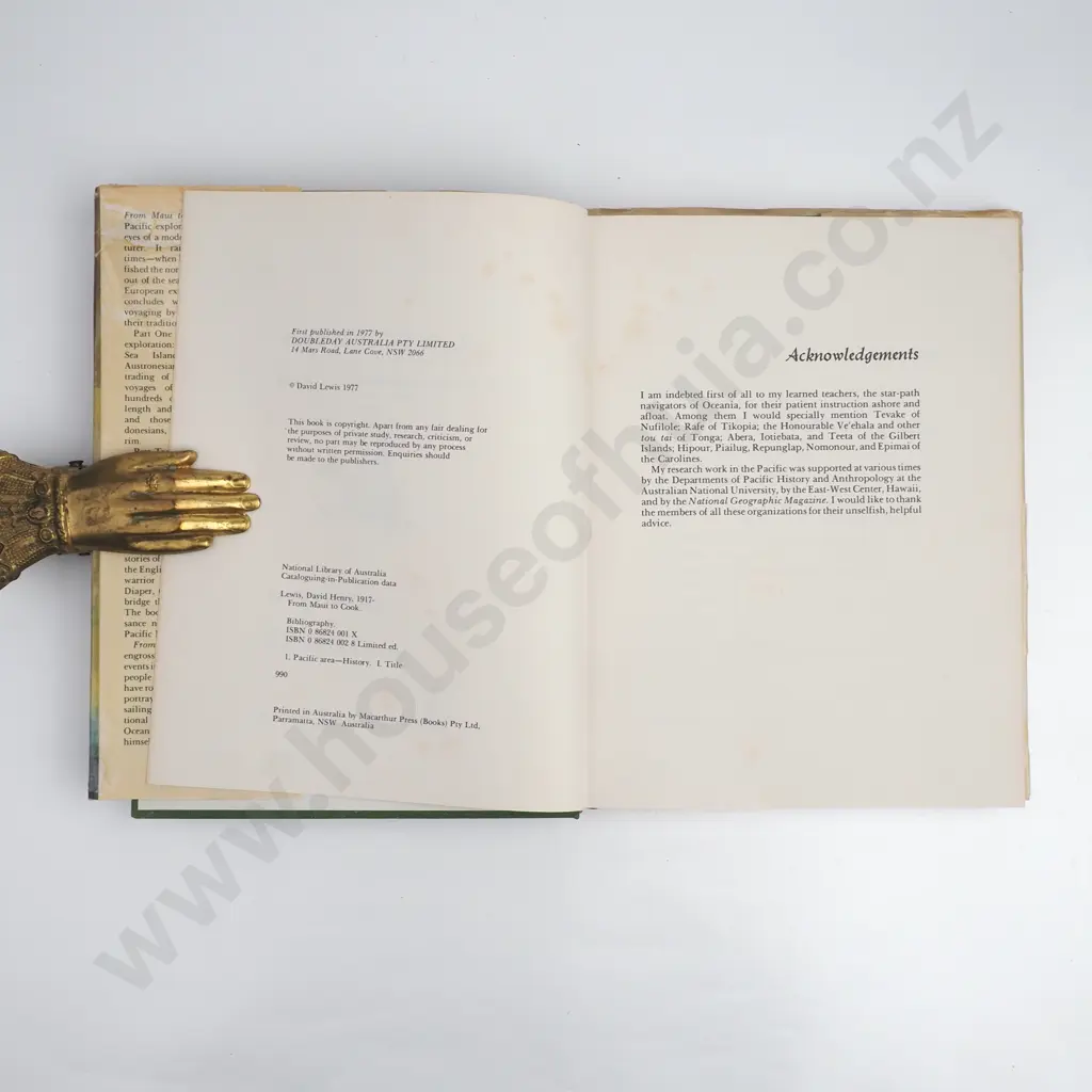 David Lewis - 'From Maui to Cook ' Image 1++