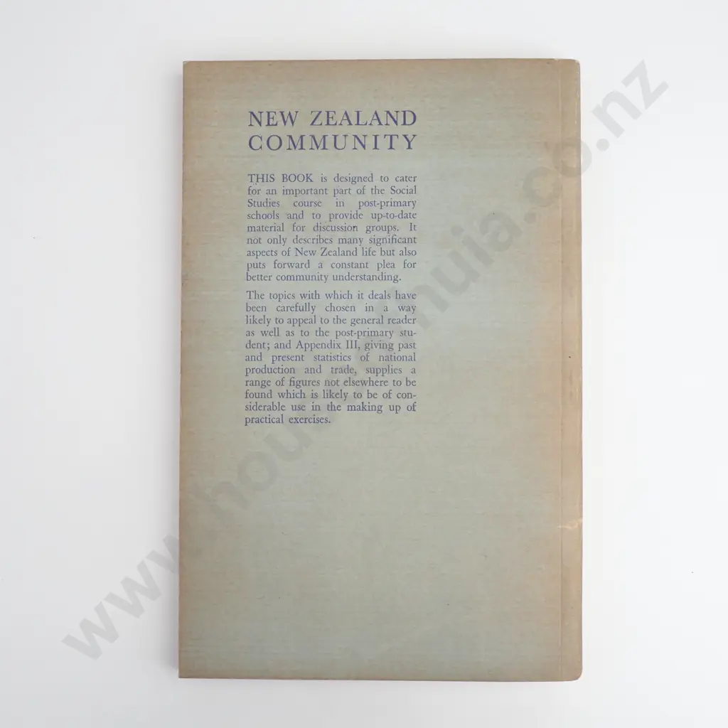 Spurdle Frederick George,  New Zealand Community: An Integration of Geography, History, Civics and Elementary Economics Image 1++