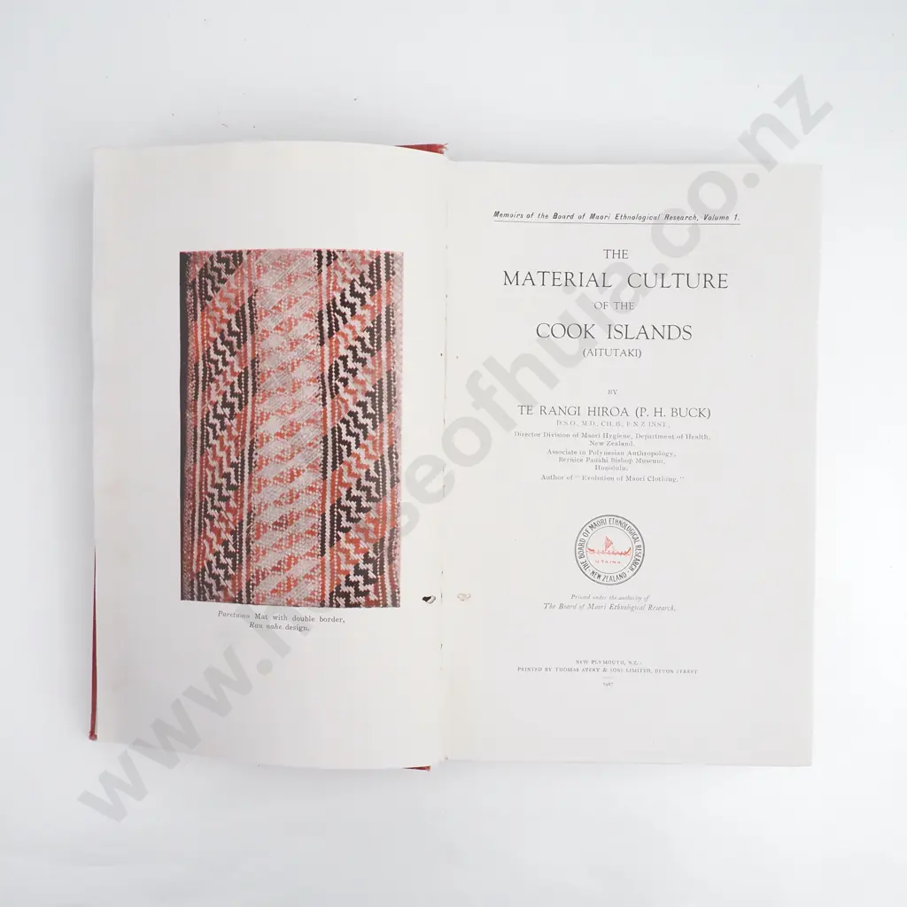 Te Rangi Hiroa( P.H.Buck) - 'The Material Culture of the Cook Islands' Image 1++