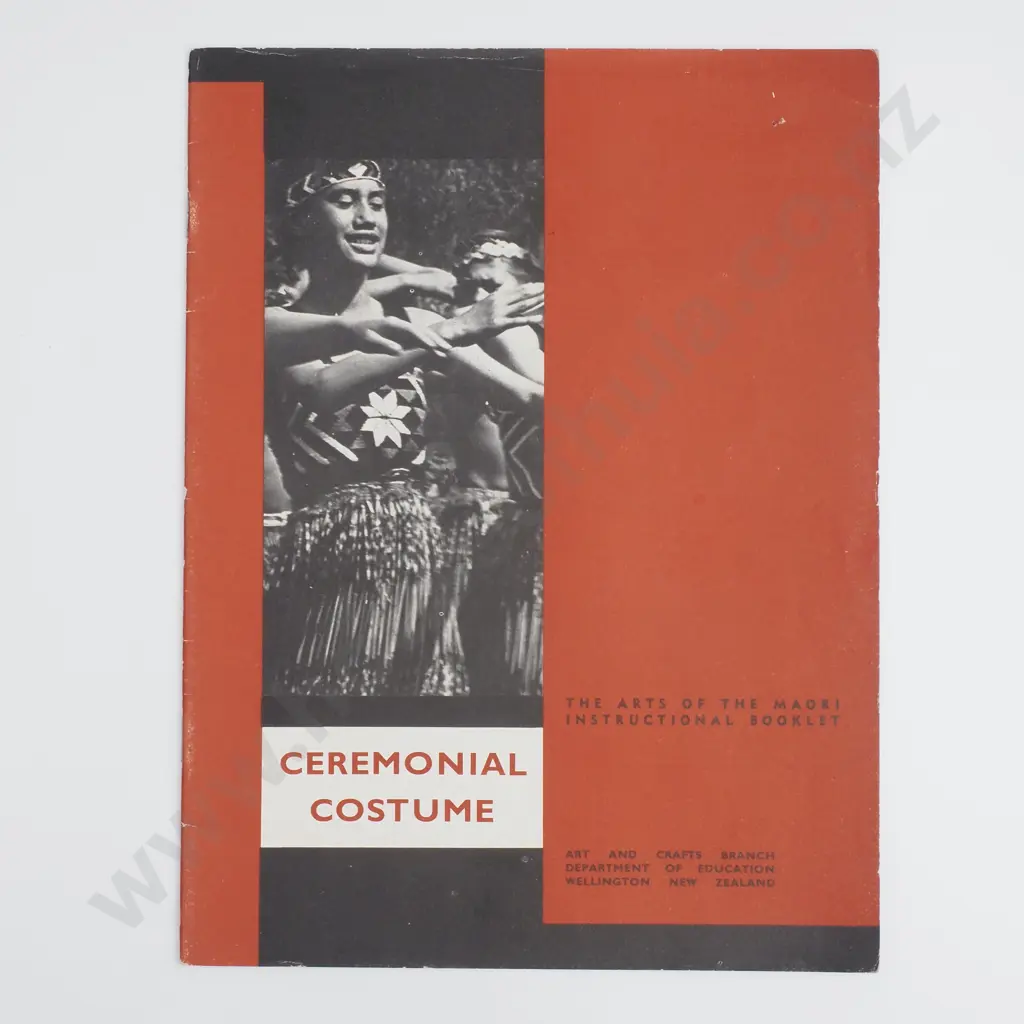 The Arts of the Maori Instructional Booklet - 'Ceremonial Costume' Image 1++