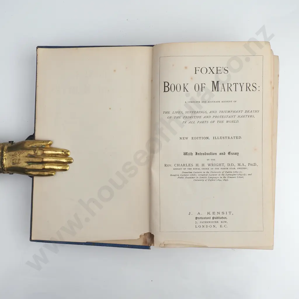 Foxe's Book of Martyrs Image 1++