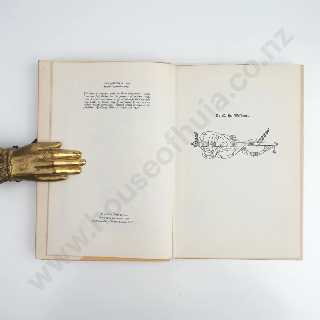 J.R.R Tolkien - 'Farmer Giles of Ham' George Allen & Unwin, Second Impression (1957) Image 1++