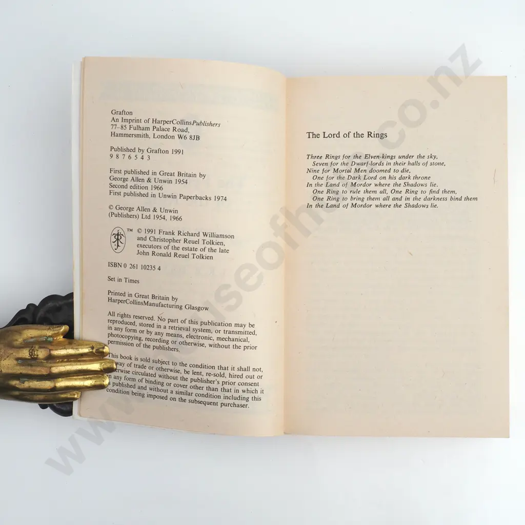J.R.R Tolkien - The Lord Of The Rings Triliogy' Grafton, Paperback (1991) Image 1++