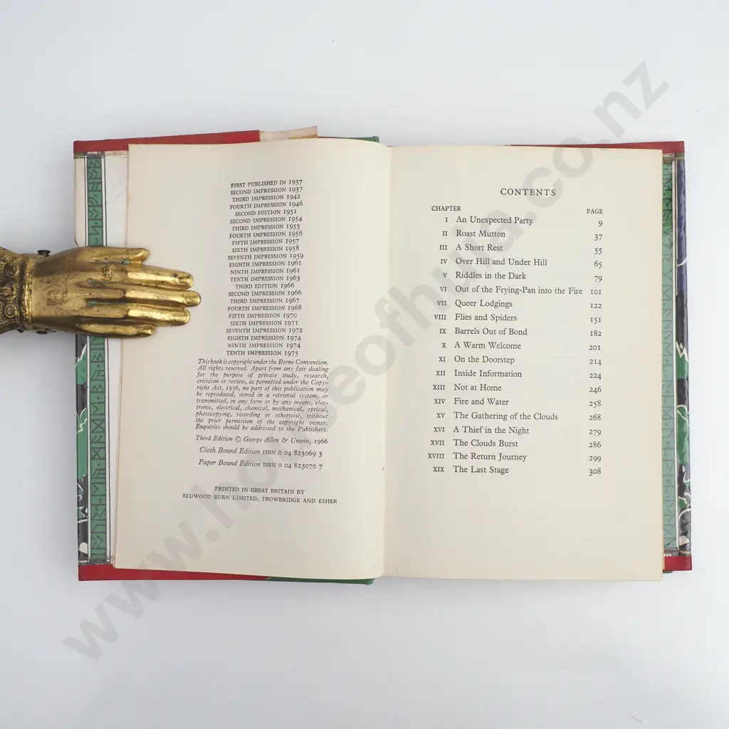 JRR Tolkien - 'The Hobbit' Third Edition, Tenth Impression, George Allen & Unwin (1975) Image 1++