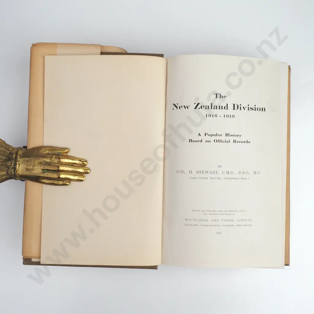 Two Books On New Zealand & The Wars Image 1++