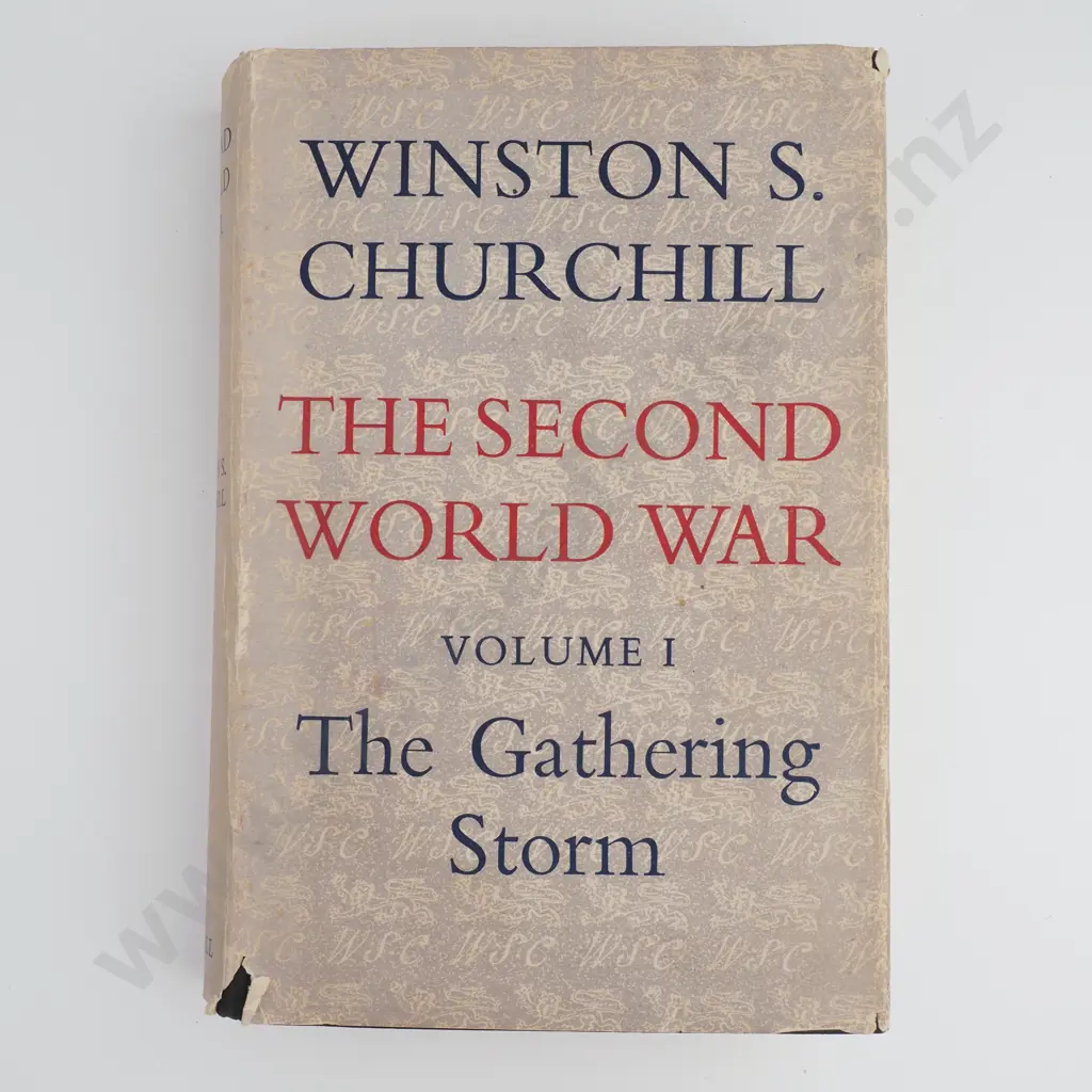 Two Books On New Zealand & The Wars Image 1++