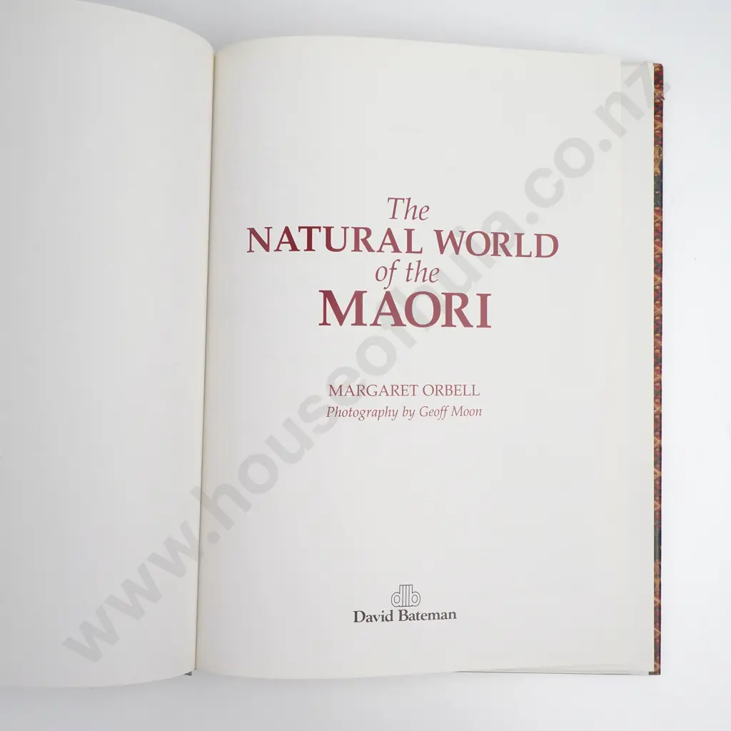 Orbell, Margaret; The Natural World of the Māori Image 1++