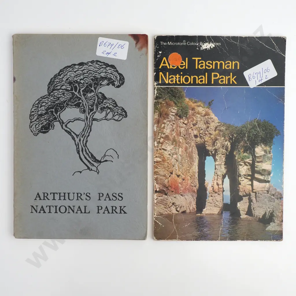 2 National Park Handbooks Image 1++