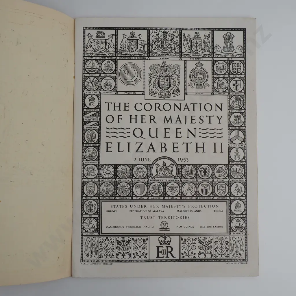 Book On The Coronation Of Her Majesty Queen Elizabeth Image 1++