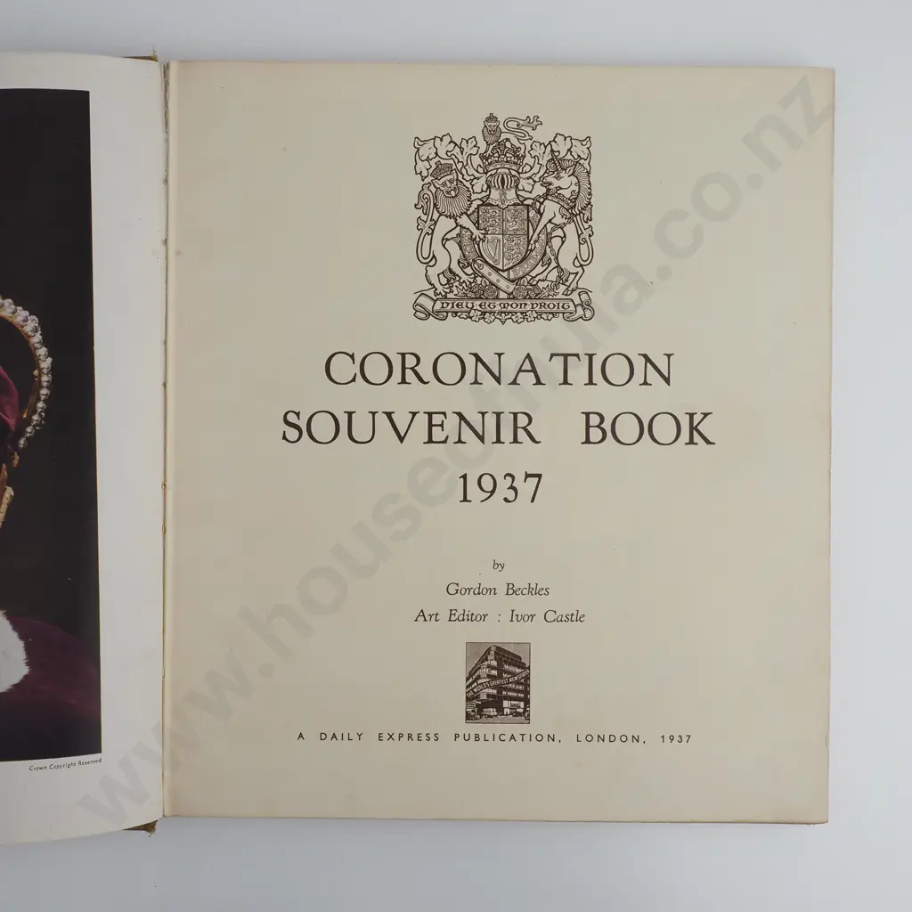 Gordon Beckles - 'Coronation Souvenir Book 1937 - Daily Express London 1937 Image 1++