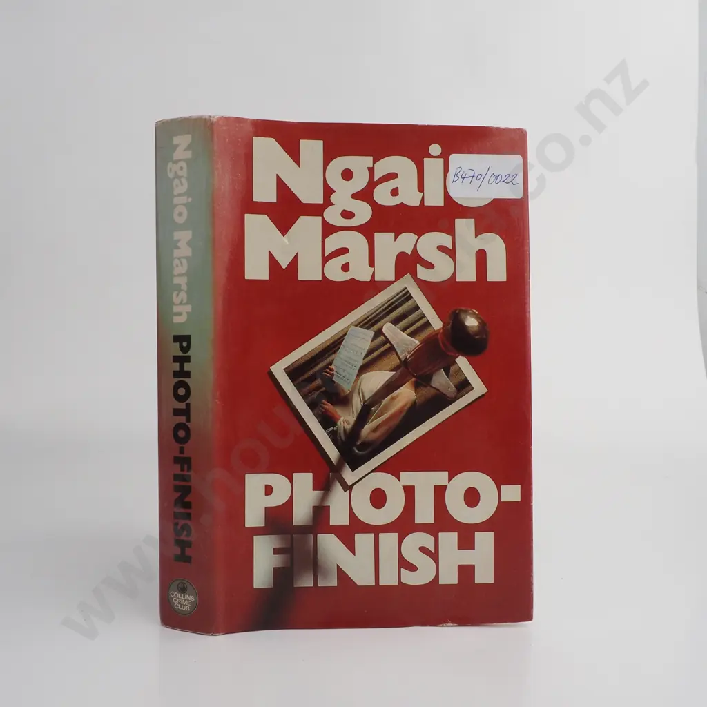 Marsh, Ngaio; Photo-Finish Image 1++