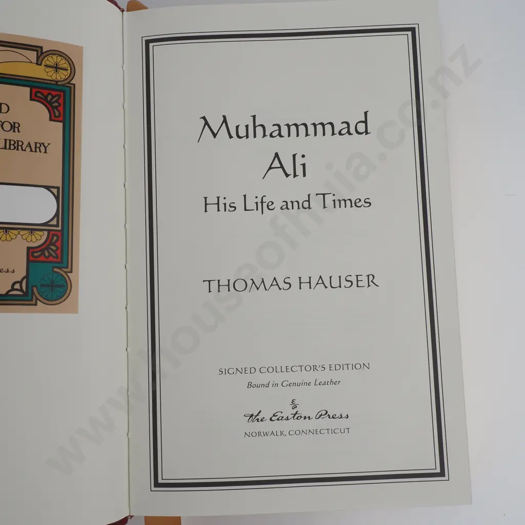 Hauser, Thomas; Muhammad Ali - His Life and Times, Signed CE: 1473/3500 Image 1++