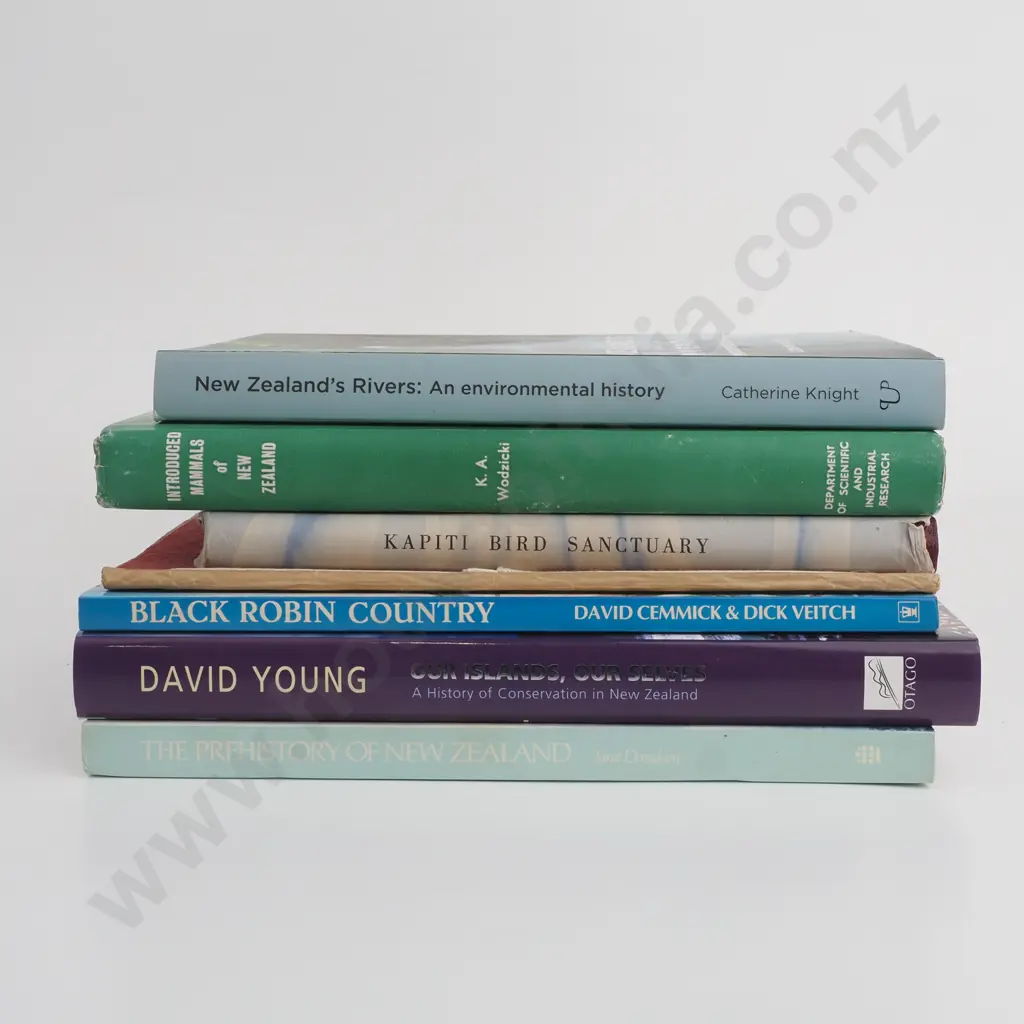 A Lot of Six New Zealand Flora, Fauna & Prehistorical Titles Image 1++