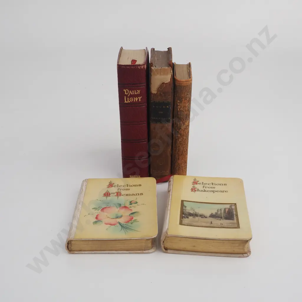 5 Miniature Volumes Image 1++