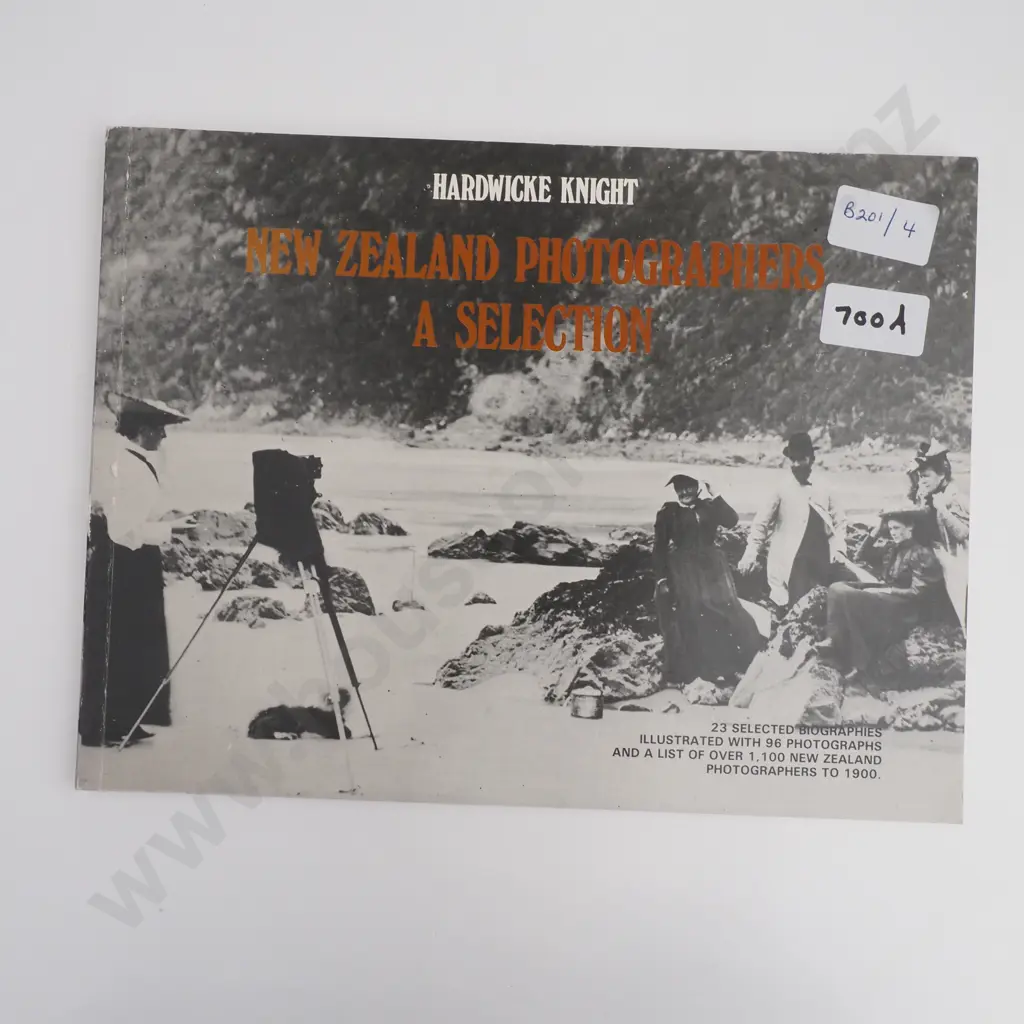 New Zealand Photographers A Selection by  Knight, Hardwicke Image 1++