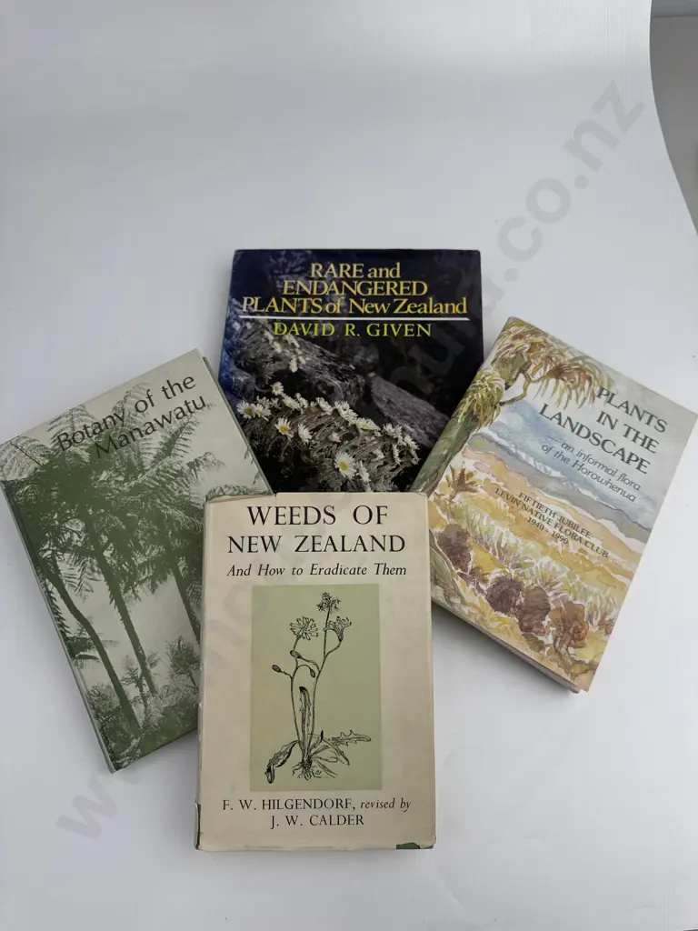 Four Botanical Volumes on New Zealand Plants Image 1++