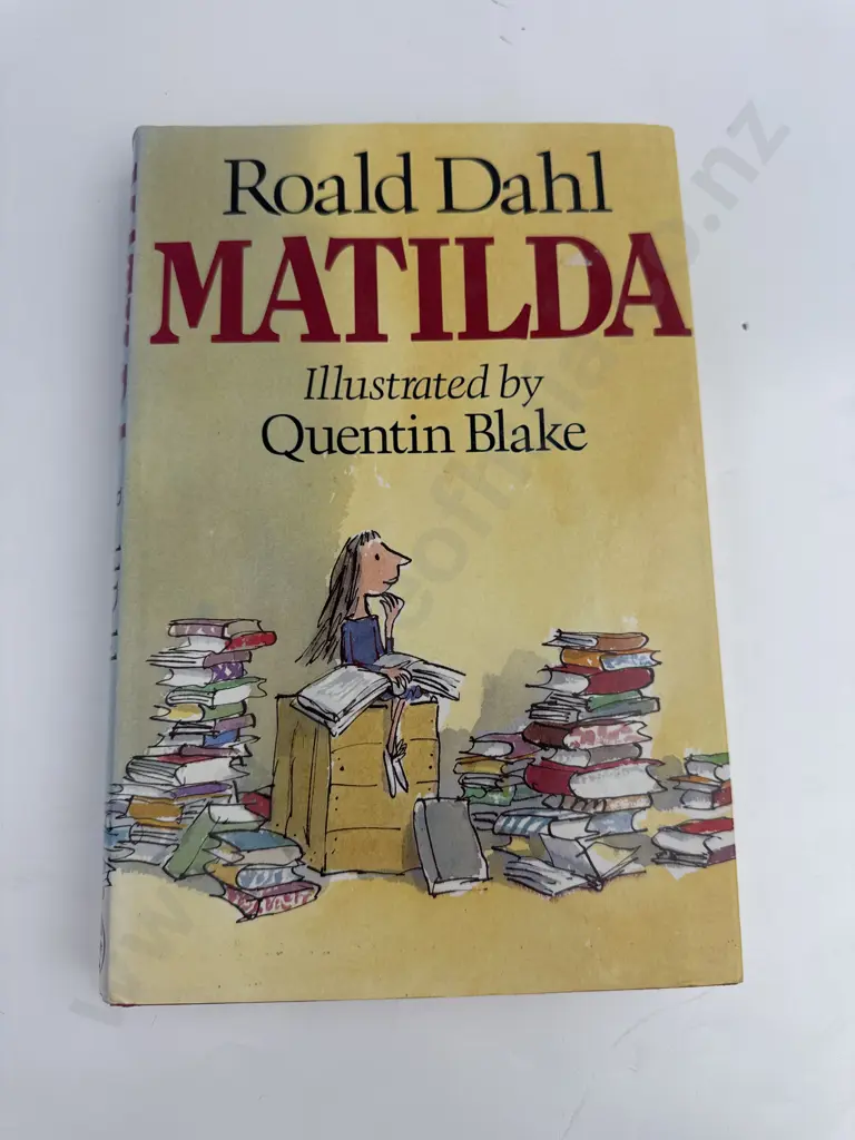 Dahl, Roald - Matilda, 1st Edition , 1988 Image 1++